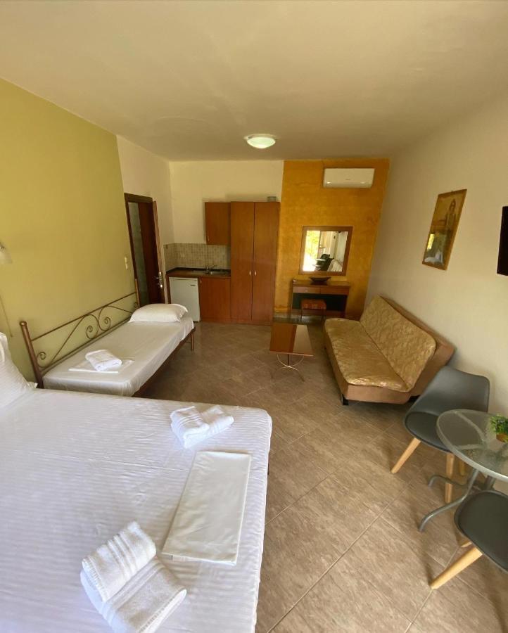 Guesthouse Anestis Ángistron Eksteriør billede